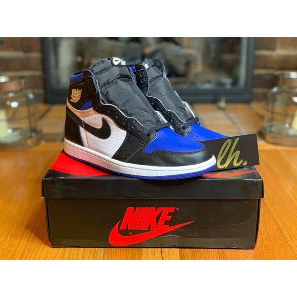 Sz 10 Air Jordan 1 Retro High "Royal Toe" - Picture 5 of 6